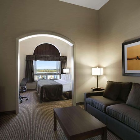 Готель Ramada By Wyndham Conklin Екстер'єр фото